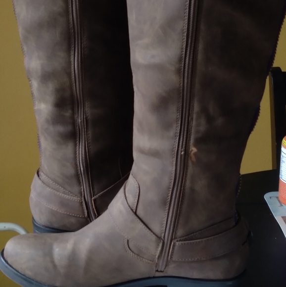 Tall boots size 9 - Picture 2 of 7